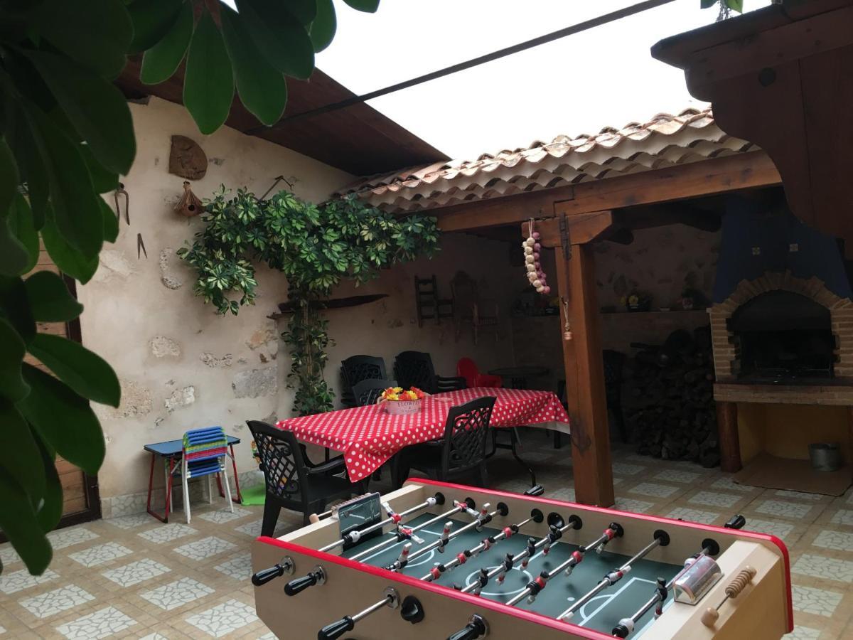 Casa Rural El Salidero Fuentiduena Bagian luar foto