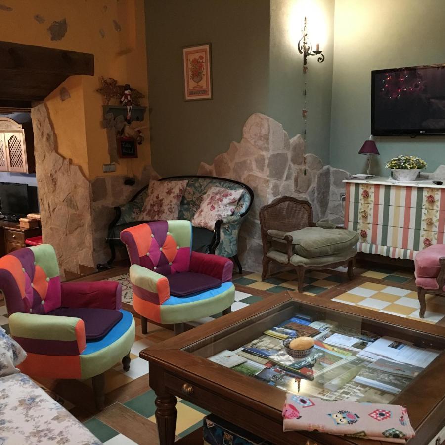 Casa Rural El Salidero Fuentiduena Bagian luar foto